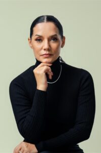 0f0bf6e4-cd81-4be5-9b6e-10293fa0db4b-199x300 "Estranhos na Noite" celebra São Paulo, seus encontros e recomeços em um retrato humano e cultural da cidade