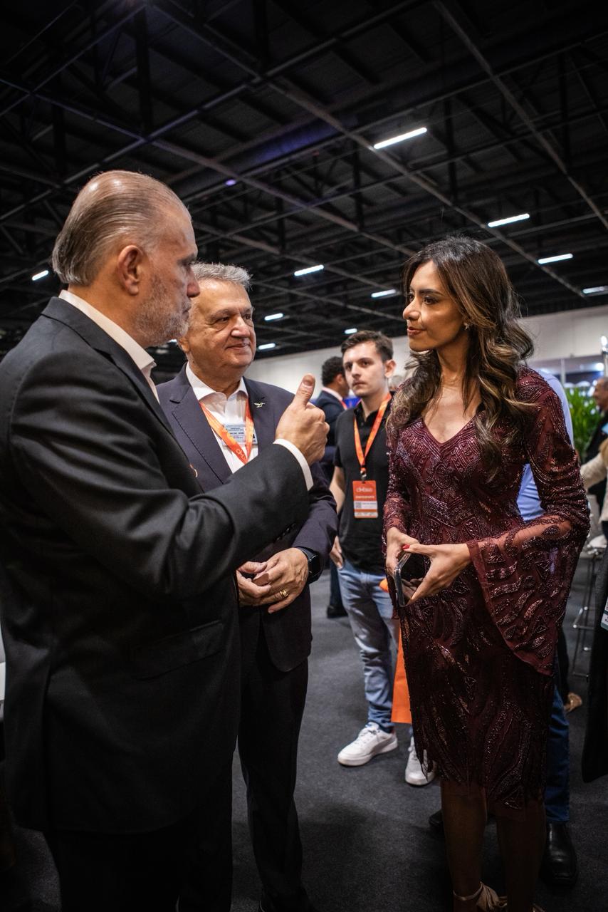 WhatsApp-Image-2025-10-23-at-15.58.33-1 “Vender luxo é encantar com propósito”, declara Sophia Martins na abertura do CIMI360 2025 em São Paulo