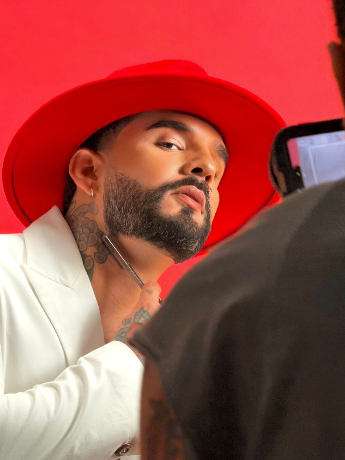 WhatsApp-Image-2026-01-23-at-00.27.46-2 "Navalha" une MC Trans e Fiakra em manifesto musical contra a violência de gênero