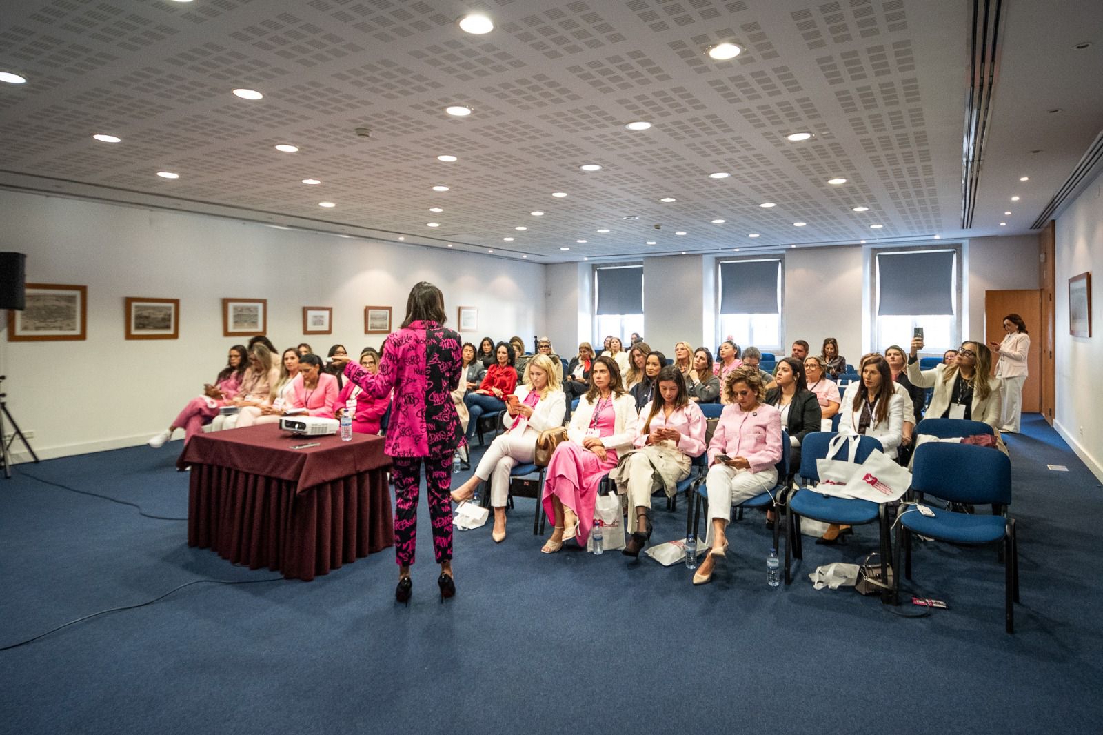 WhatsApp-Image-2026-03-26-at-11.10.21 Lisboa sedia encontro feminino do mercado imobiliário e lança "Rica por Opção"