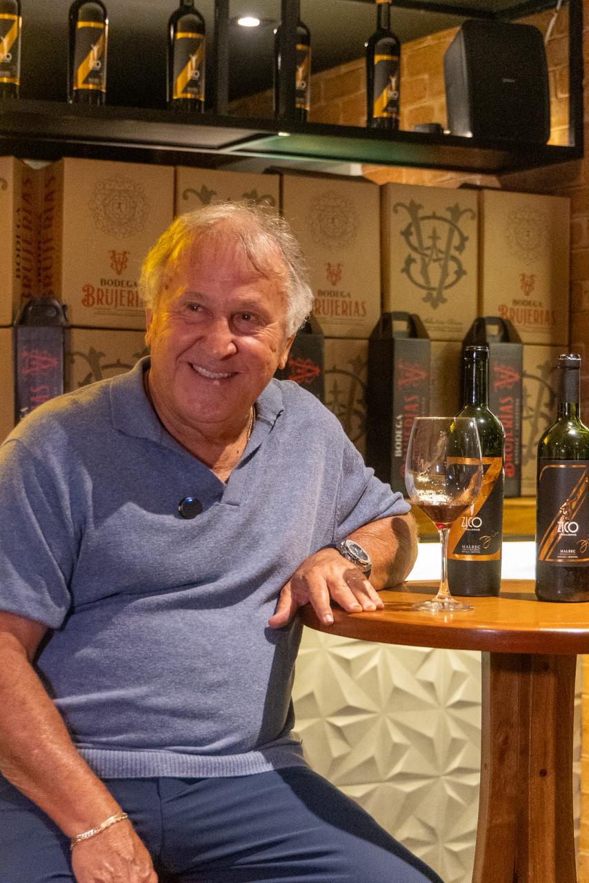 WhatsApp-Image-2026-04-07-at-12.03.08-1 Zico transforma legado do futebol em coleção de vinhos premium