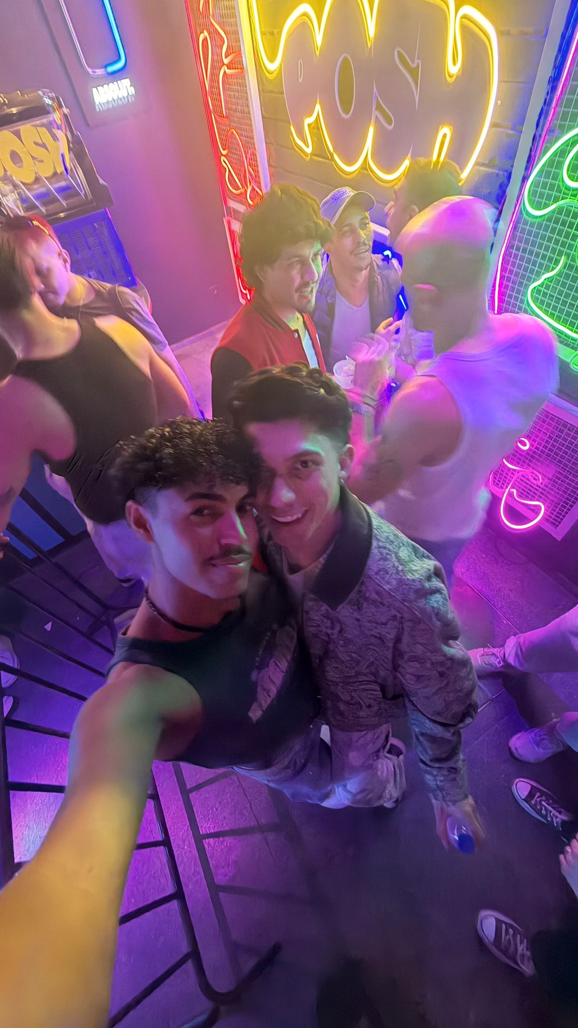 WhatsApp-Image-2026-04-12-at-18.27.09-1 Dj Rayka Vittar e o Hair Stylist Danilo Reis vivem conexão inesperada em noite marcante em Lisboa, Portugal